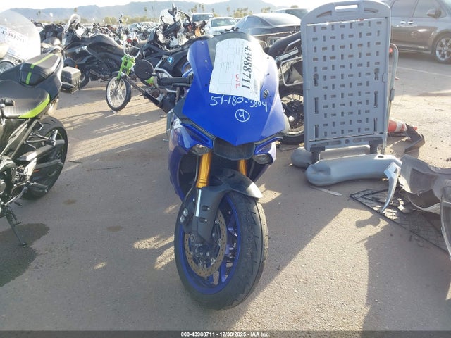 Yamaha YZFR1 2018 JYARN39E4JA004116 Image 5