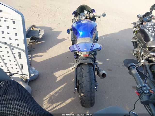 Yamaha YZFR1 2018 JYARN39E4JA004116 Image 6