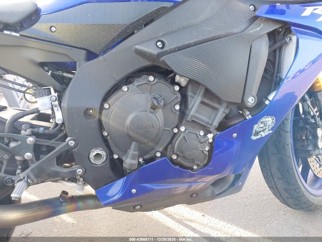 Yamaha YZFR1 2018 JYARN39E4JA004116 Image 8