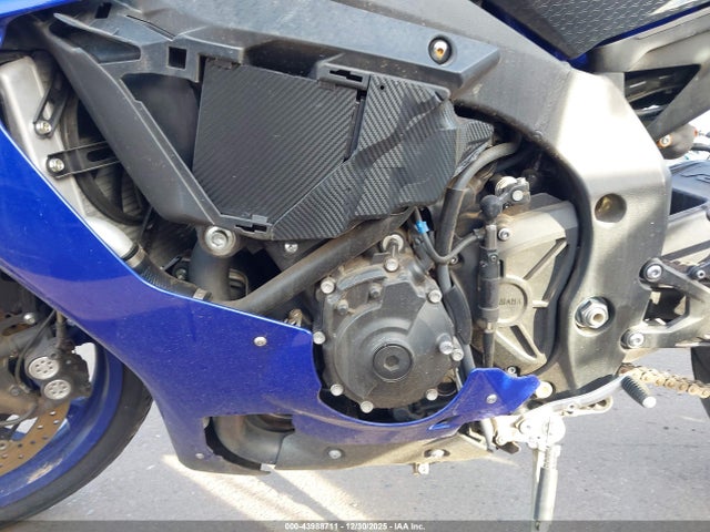 Yamaha YZFR1 2018 JYARN39E4JA004116 Image 9