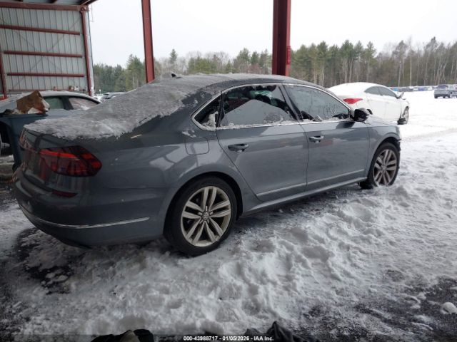 2017 VOLKSWAGEN PASSAT 1VWGT7A31HC034219 Photo 3
