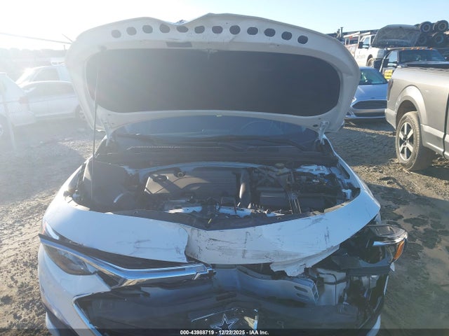 1G1ZG5ST3NF156537 Chevrolet Malibu Fwd Rs