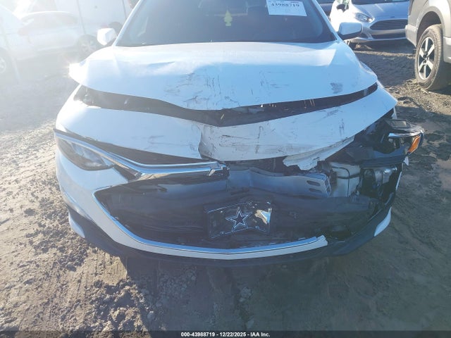 1G1ZG5ST3NF156537 Chevrolet Malibu Fwd Rs