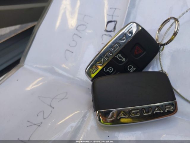 2015 JAGUAR XF SAJWA0F73F8U58798 Photo 10