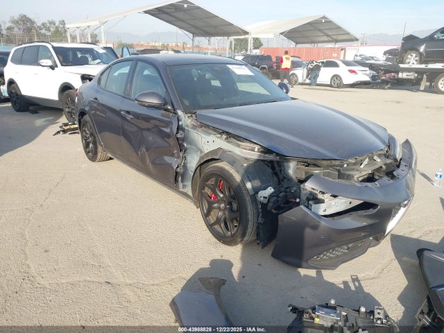 2022 ALFA ROMEO GIULIA ZARFAMBN4N7662160