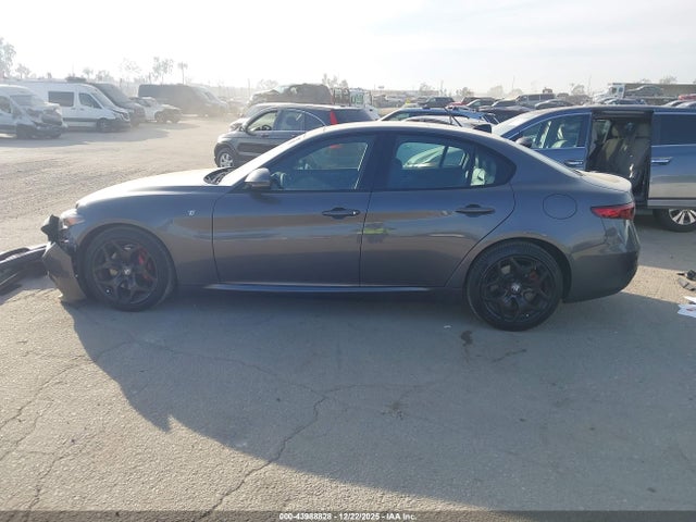 ZARFAMBN4N7662160 Alfa Romeo Giulia Ti Rwd