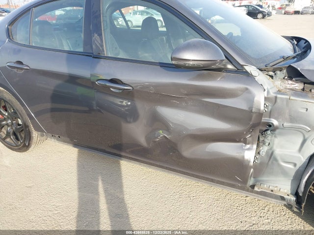 ZARFAMBN4N7662160 Alfa Romeo Giulia Ti Rwd