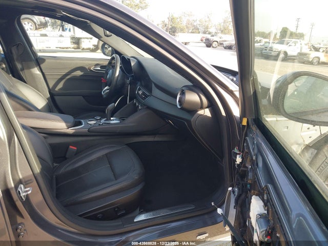 2022 ALFA ROMEO GIULIA ZARFAMBN4N7662160 Photo 4