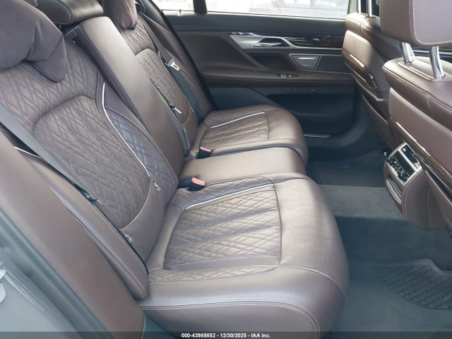 43988852 :رقم المزاد ، WBA7U2C07LGJ59780 vin ، 2020 Bmw 750i Xdrive مزاد بيع