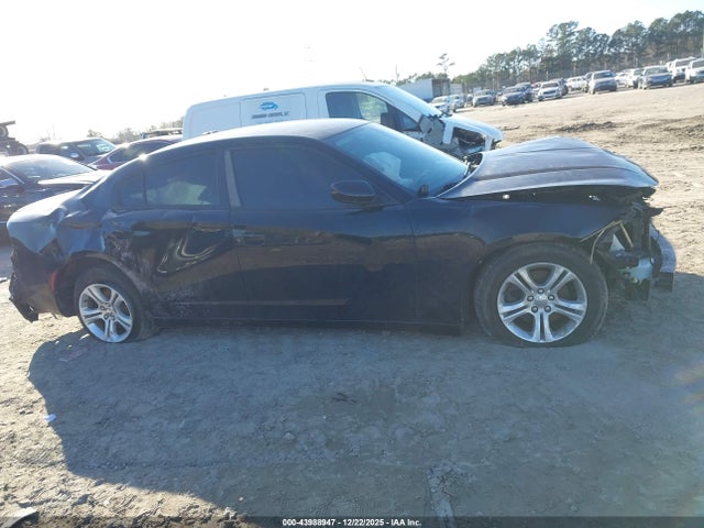 2C3CDXBG4JH278907 Dodge Charger Sxt Rwd