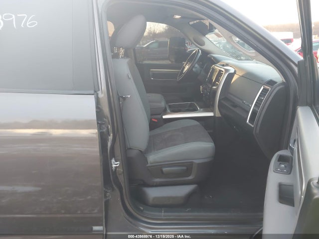 2019 Ram 1500 Classic Big Horn  4x4 6'4 Box მანქანა იყიდება აუქციონზე, vin: 1C6RR7TT3KS556720, აუქციონის ნომერი: 43988976