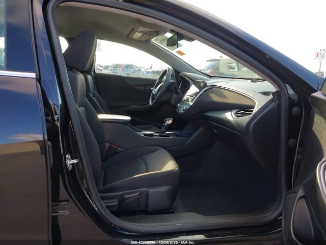 1G1ZD5ST2PF181957 Chevrolet Malibu Fwd 1lt