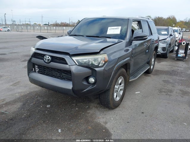 Toyota 4runner Sr5 Premium 2016 JTEZU5JR4G5128756 Image 2