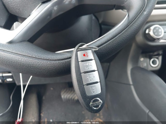 Продажа на аукционе авто 2021 Nissan Versa Sv Xtronic Cvt, vin: 3N1CN8EV3ML889910, номер лота: 43989017