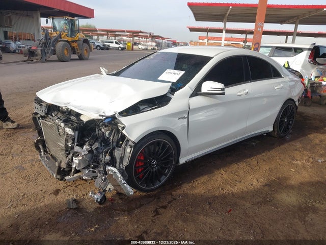Mercedes-Benz Cla45amg 2014 WDDSJ5CB7EN079361 Image 2