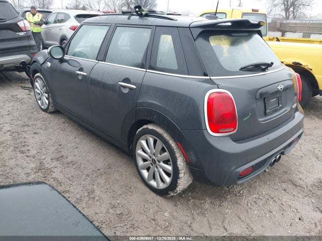 2017 MINI HARDTOP WMWXU3C55H2D31894 Photo 2