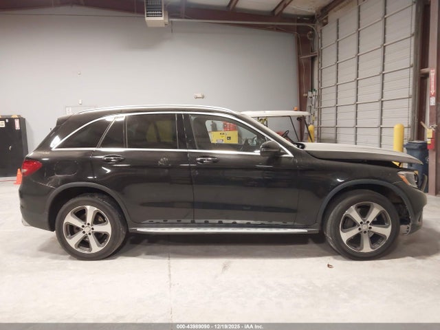WDC0G4KB9GF052102 Mercedes-Benz Glc 300 4matic