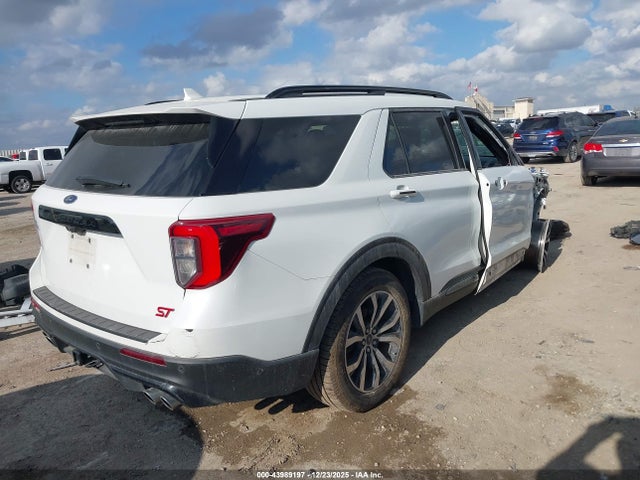 1FM5K8GC6LGA44428 Ford Explorer St