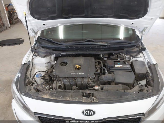 KIA FORTE LX 2017 3KPFL4A73HE149493 Image 10