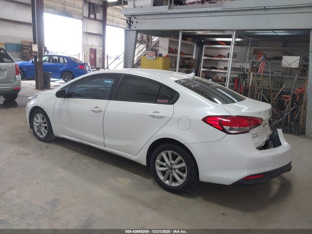 KIA FORTE LX 2017 3KPFL4A73HE149493 Image 3