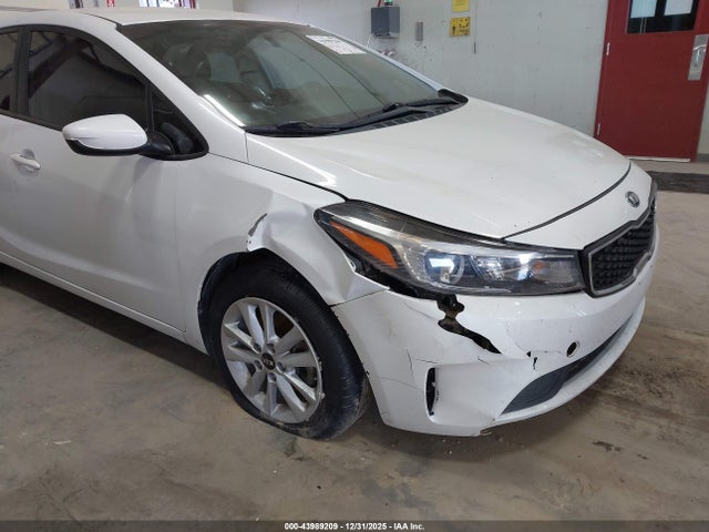 KIA FORTE LX 2017 3KPFL4A73HE149493 Image 6