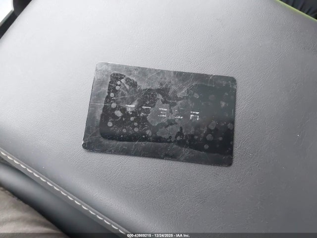 2025 TESLA MODEL Y 7SAYGDEFXSA347066 Photo 10