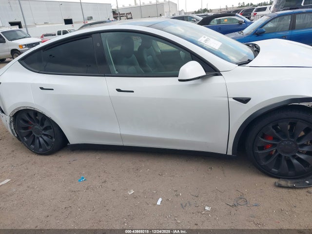Aukcja sprzedaży 2025 Tesla Model Y Performance Dual Motor All-wheel Drive, vin: 7SAYGDEFXSA347066, numer aukcji: 43989215