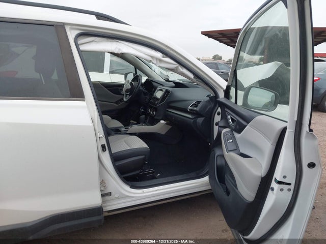 Subaru Forester Premium 2019 JF2SKAGC6KH483931 Image 5