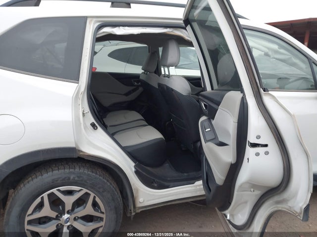 Subaru Forester Premium 2019 JF2SKAGC6KH483931 Image 8