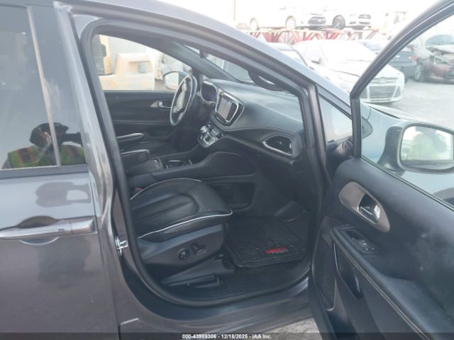 2021 CHRYSLER PACIFICA 2C4RC3GGXMR544875 Photo 4
