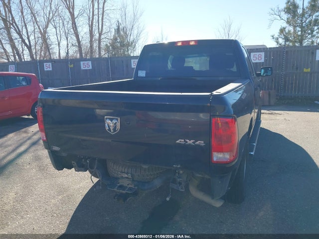 1C6RR7KT1KS641380 RAM 1500 Classic Tradesman 4x4 5&#039;7 Box