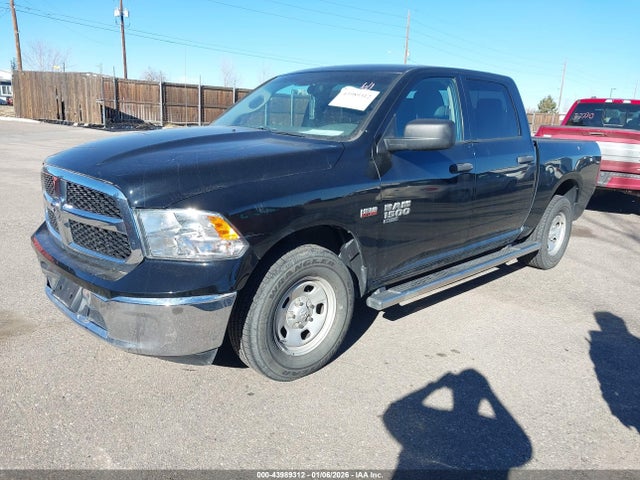 1C6RR7KT1KS641380 RAM 1500 Classic Tradesman 4x4 5&#039;7 Box