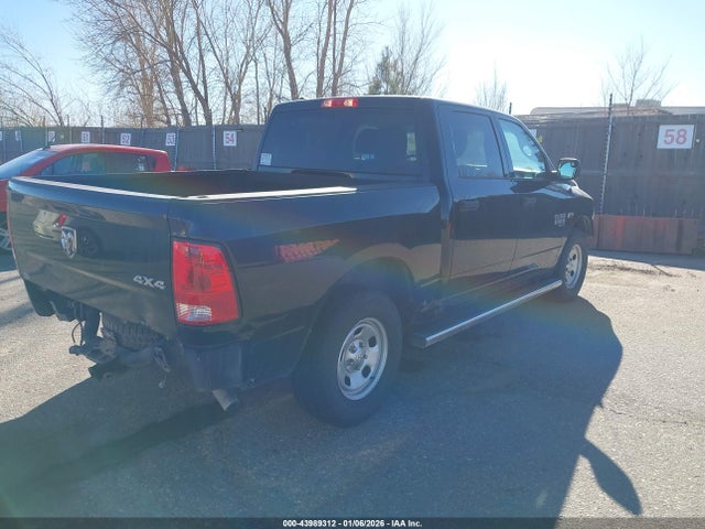 1C6RR7KT1KS641380 RAM 1500 Classic Tradesman 4x4 5&#039;7 Box