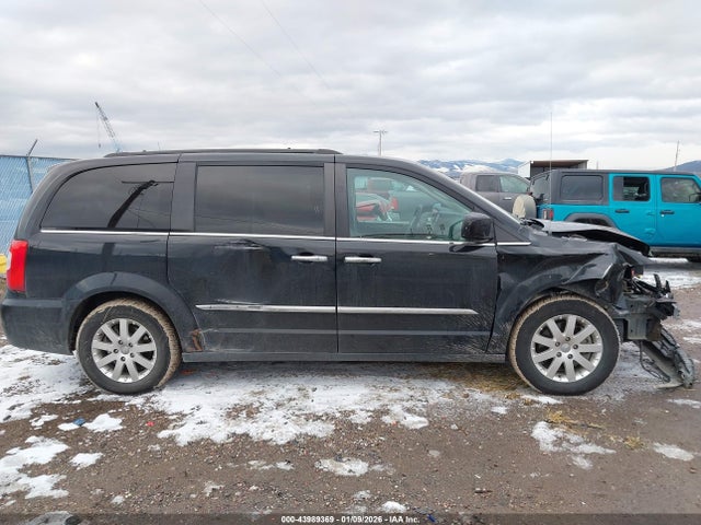2016 Chrysler Town & Country Touring მანქანა იყიდება აუქციონზე, vin: 2C4RC1BG9GR305656, აუქციონის ნომერი: 43989369