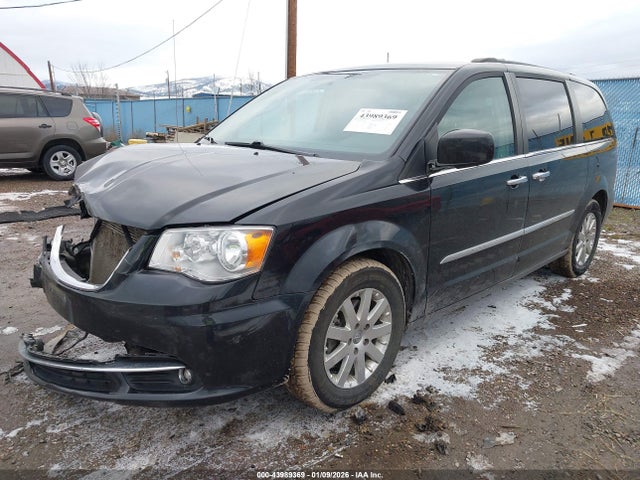 2016 Chrysler Town & Country Touring მანქანა იყიდება აუქციონზე, vin: 2C4RC1BG9GR305656, აუქციონის ნომერი: 43989369