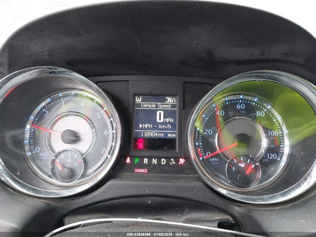 2016 Chrysler Town & Country Touring მანქანა იყიდება აუქციონზე, vin: 2C4RC1BG9GR305656, აუქციონის ნომერი: 43989369