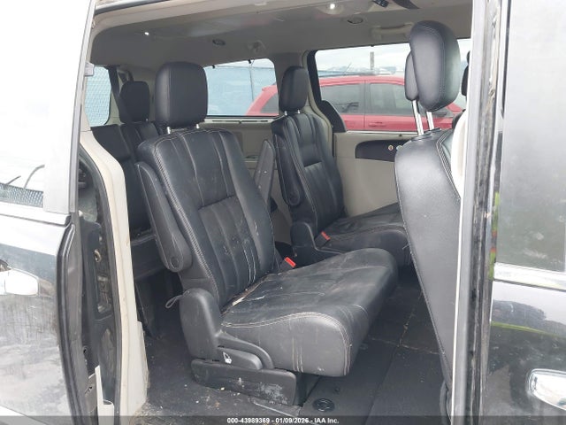 2016 Chrysler Town & Country Touring მანქანა იყიდება აუქციონზე, vin: 2C4RC1BG9GR305656, აუქციონის ნომერი: 43989369
