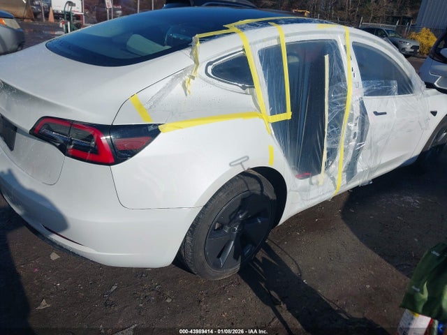 2023 TESLA MODEL 3 5YJ3E1EA4PF550593 Photo 3