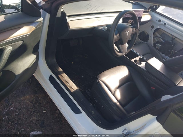 2023 TESLA MODEL 3 5YJ3E1EA4PF550593 Photo 4