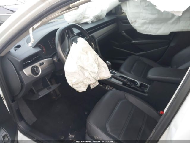 2021 VOLKSWAGEN PASSAT 1VWSA7A31MC012103 Photo 4