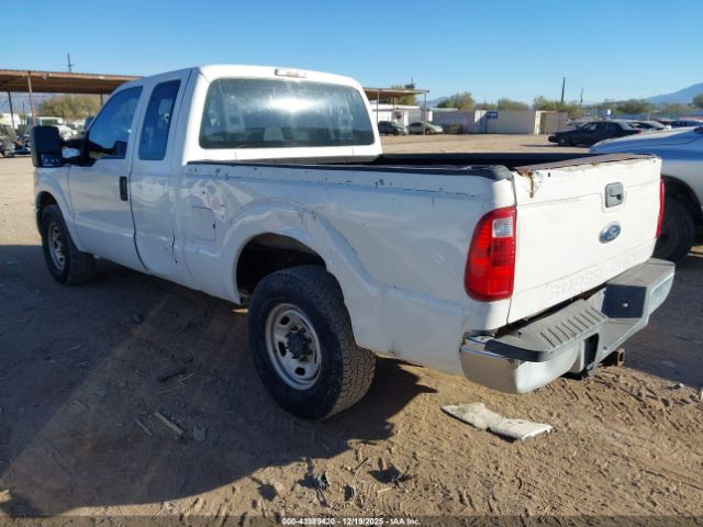 2015 FORD F-250 1FT7X2A62FEA40469 Photo 2