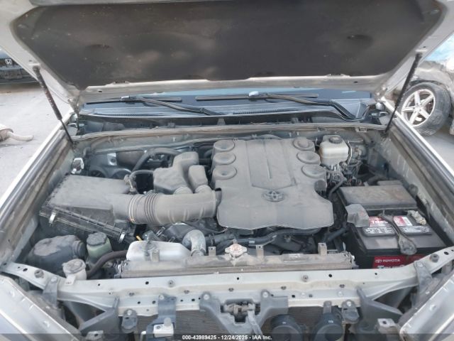 2017 TOYOTA 4RUNNER JTEBU5JR9H5475437 Photo 9