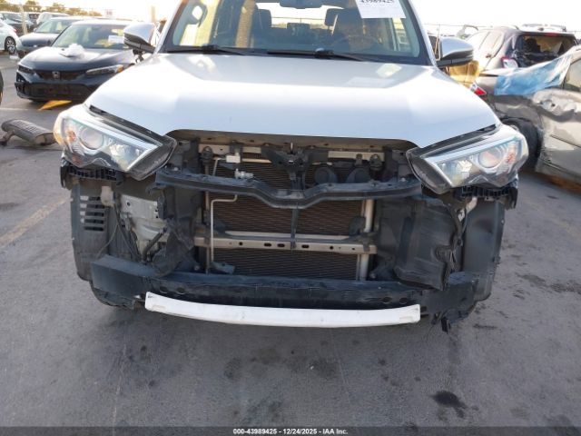 2017 TOYOTA 4RUNNER JTEBU5JR9H5475437 Photo 5