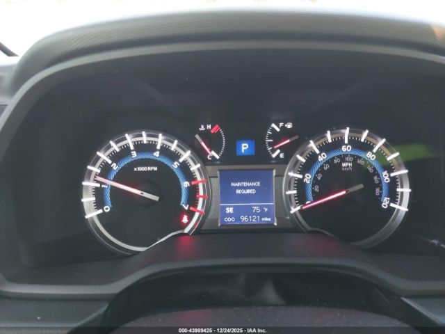 2017 TOYOTA 4RUNNER JTEBU5JR9H5475437 Photo 6