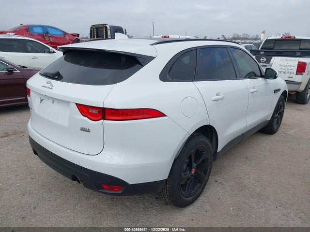 2017 JAGUAR F-PACE SADCK2BV9HA497264 Photo 3