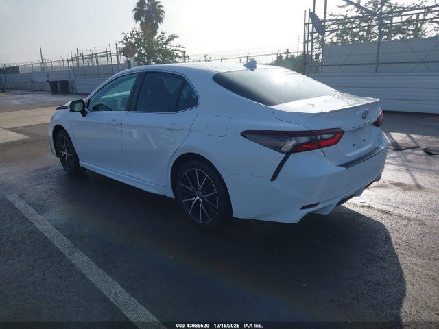 4T1T11AKXNU693882 Toyota CAMRY SE