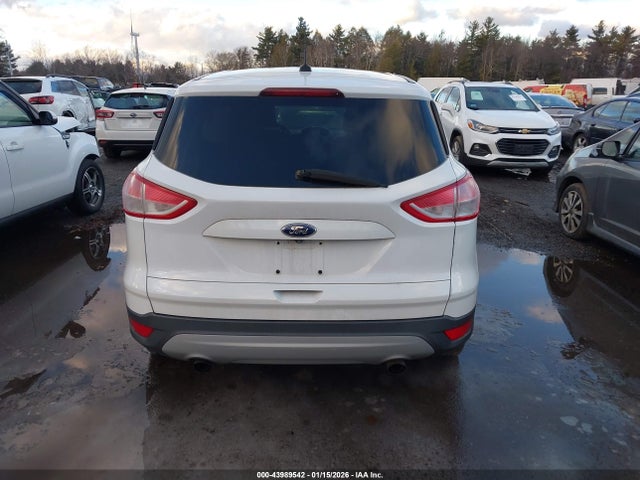 1FMCU9GX3EUC86365 Ford ESCAPE SE