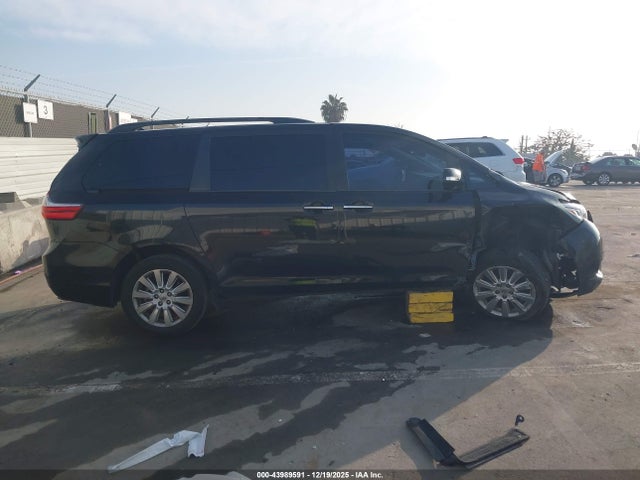 5TDYK3DC3FS667539 Toyota Sienna Limited Premium 7 Passenger