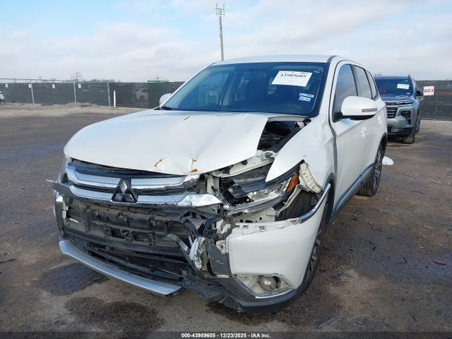 2018 MITSUBISHI OUTLANDER JA4AD3A31JZ067474 Photo 1