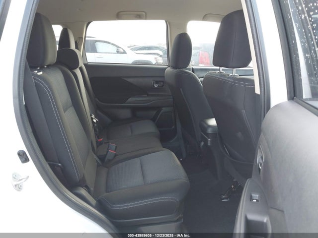 2018 MITSUBISHI OUTLANDER JA4AD3A31JZ067474 Photo 7